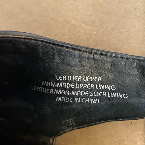 Earth wedge sandals leather size 8.5D Wide - Picture 7 of 7